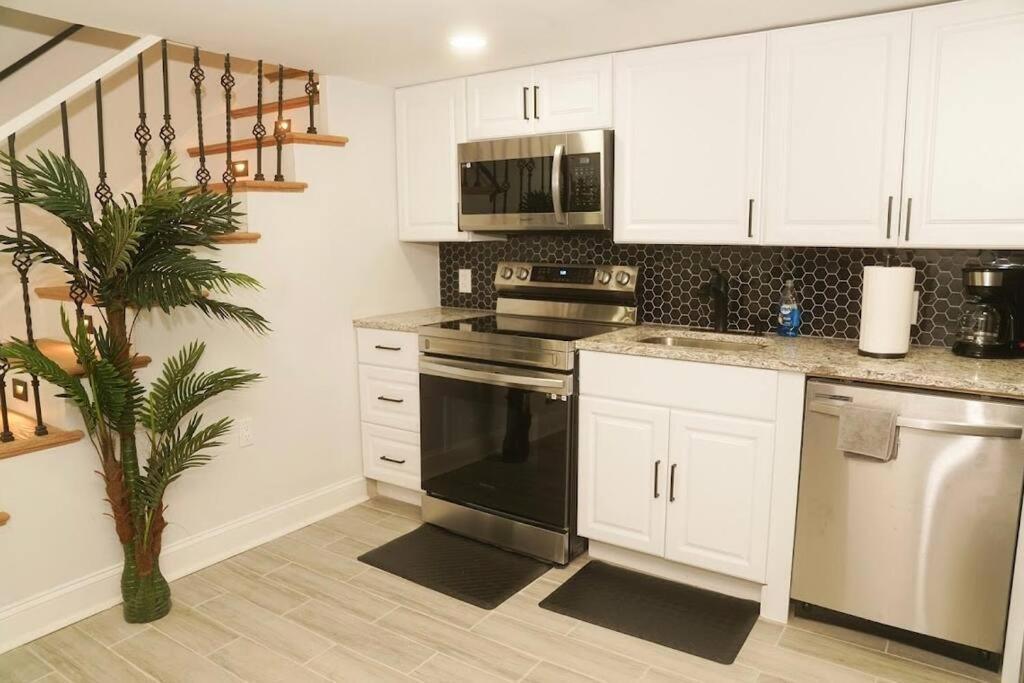 1 Bed 1 Bath Suite Washington Exterior photo